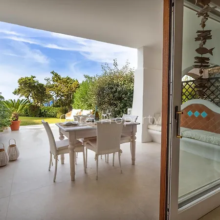 شقة Rea Beachfront - Giardino & Privata - By Coral *