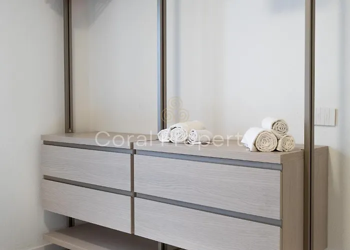 Rea Beachfront - Giardino & Privata