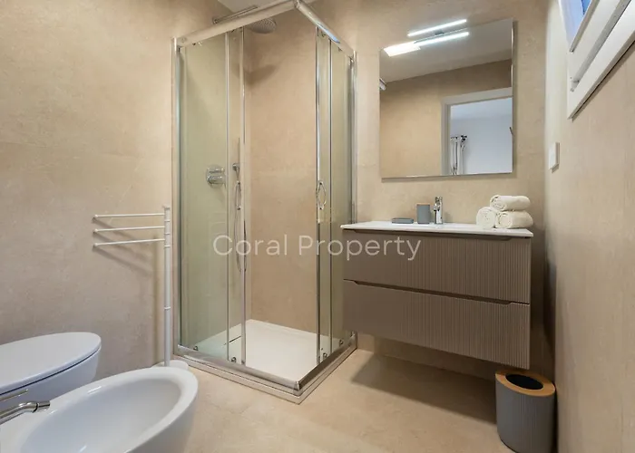 Rea Beachfront - Giardino & Privata * Porto Cervo