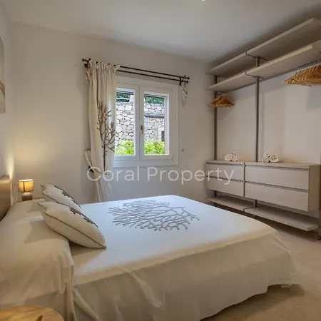 Rea Beachfront - Giardino & Privata - By Coral Appartement