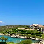 Rea Beachfront - Giardino & Privata - By Coral Lejlighed Porto Cervo